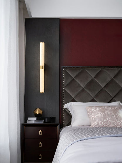 Line Alabaster Wall Light | Brass & Alabaster | White