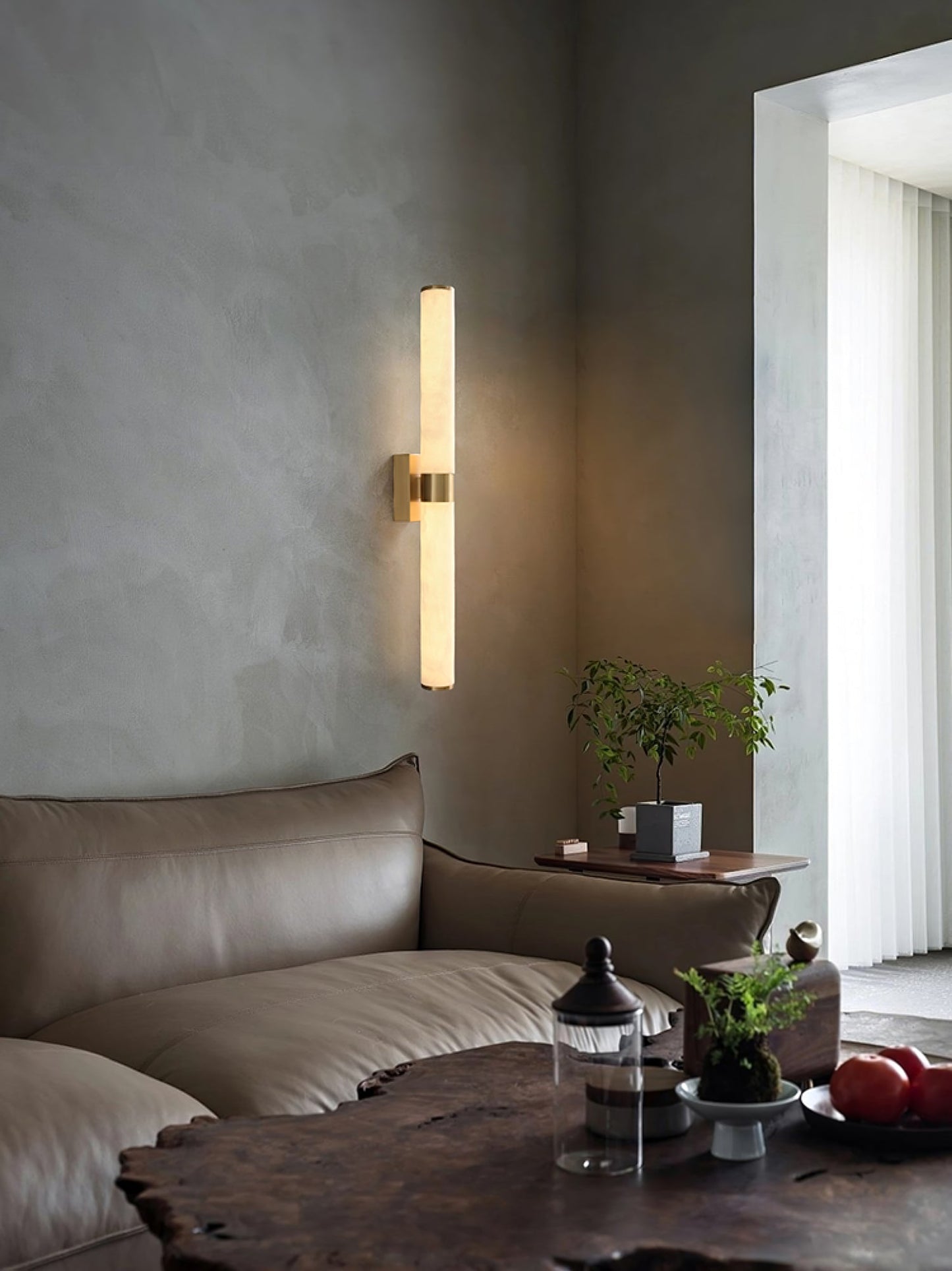 Line Alabaster Wall Light | Brass & Alabaster | White