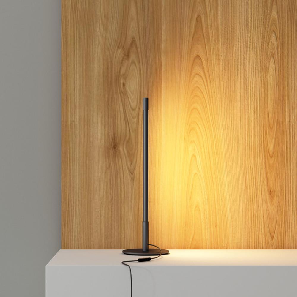 Linear LED Table Lamp | Metal, Aluminum, Acrylic | Black