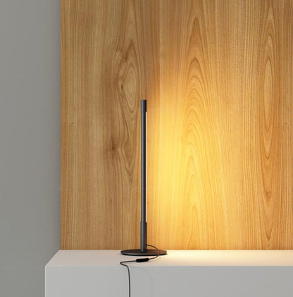 Linear LED Table Lamp | Metal, Aluminum, Acrylic | Black