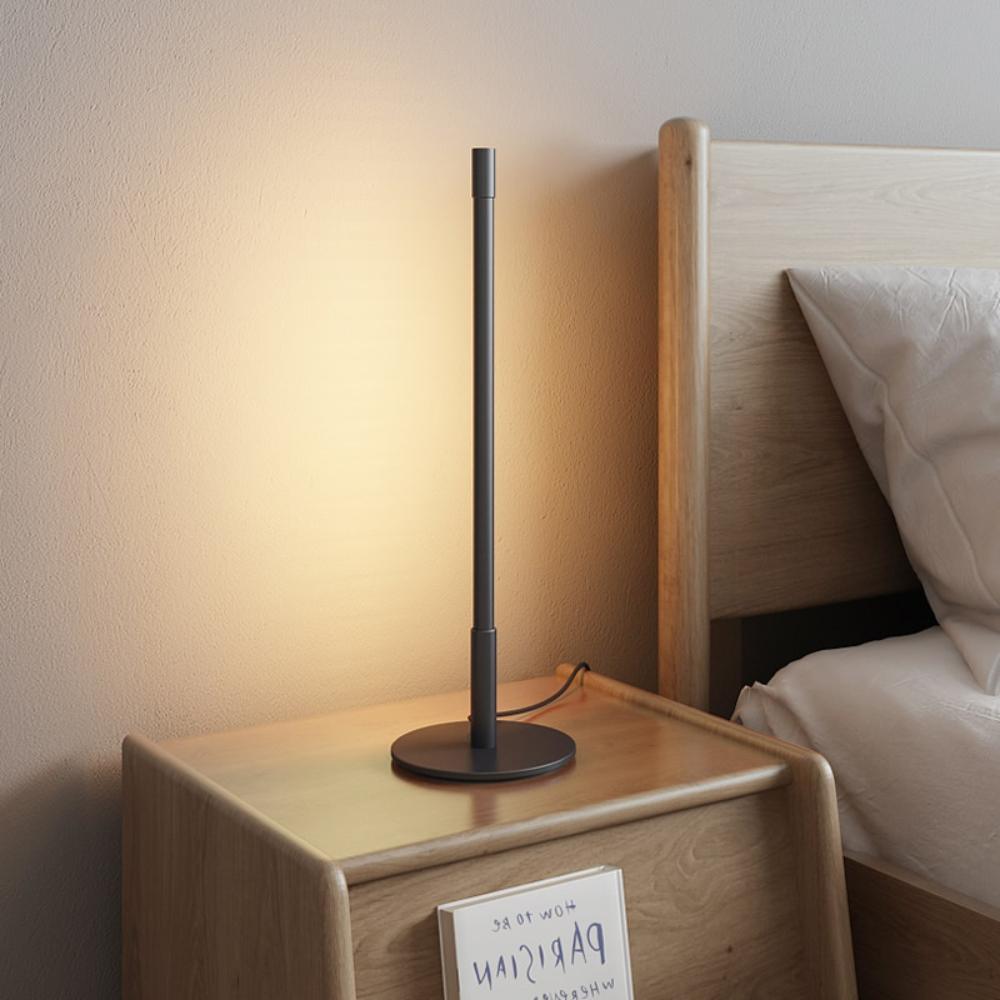 Linear LED Table Lamp | Metal, Aluminum, Acrylic | Black