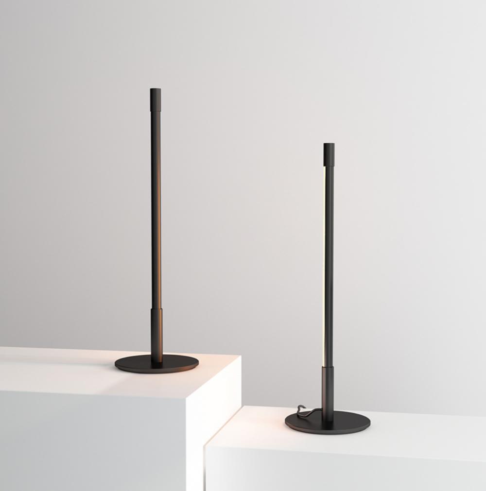 Linear LED Table Lamp | Metal, Aluminum, Acrylic | Black