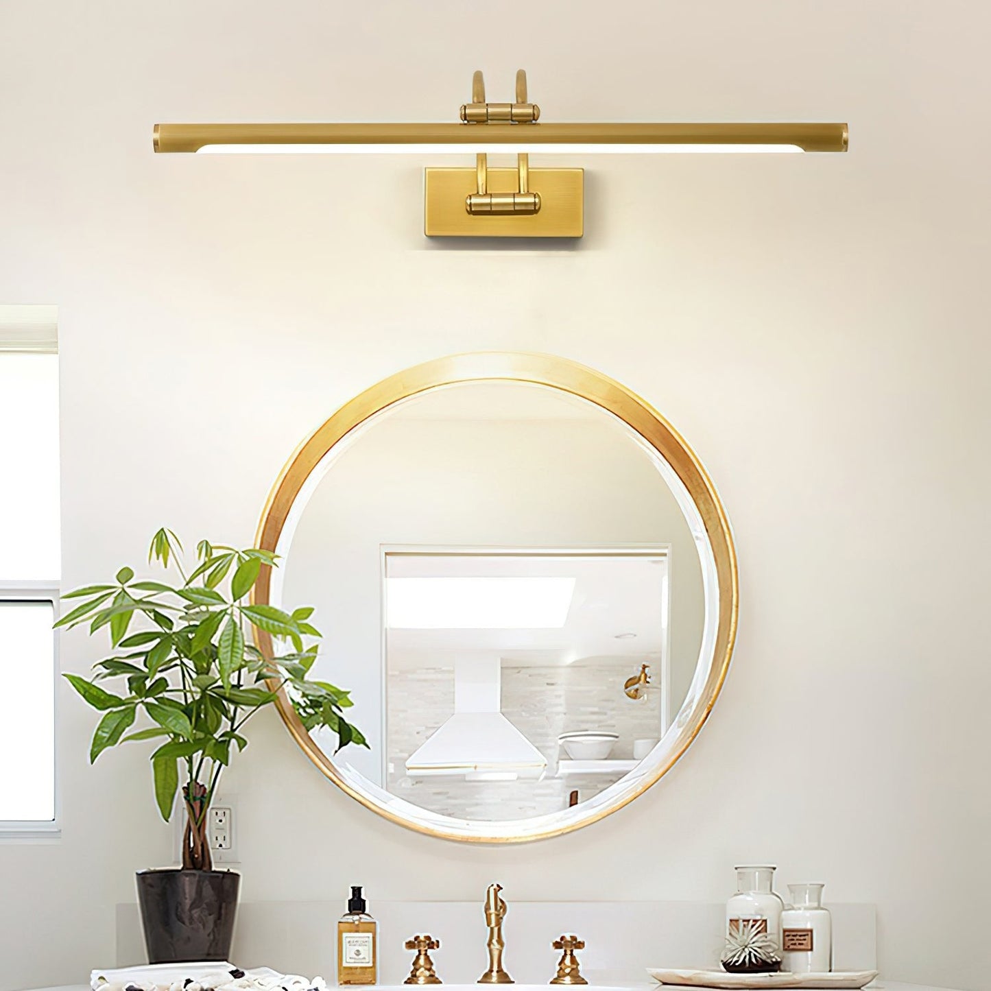 Linear Vanity Wall Light | Brass & Metal | Dimmable, 4 Sizes Available