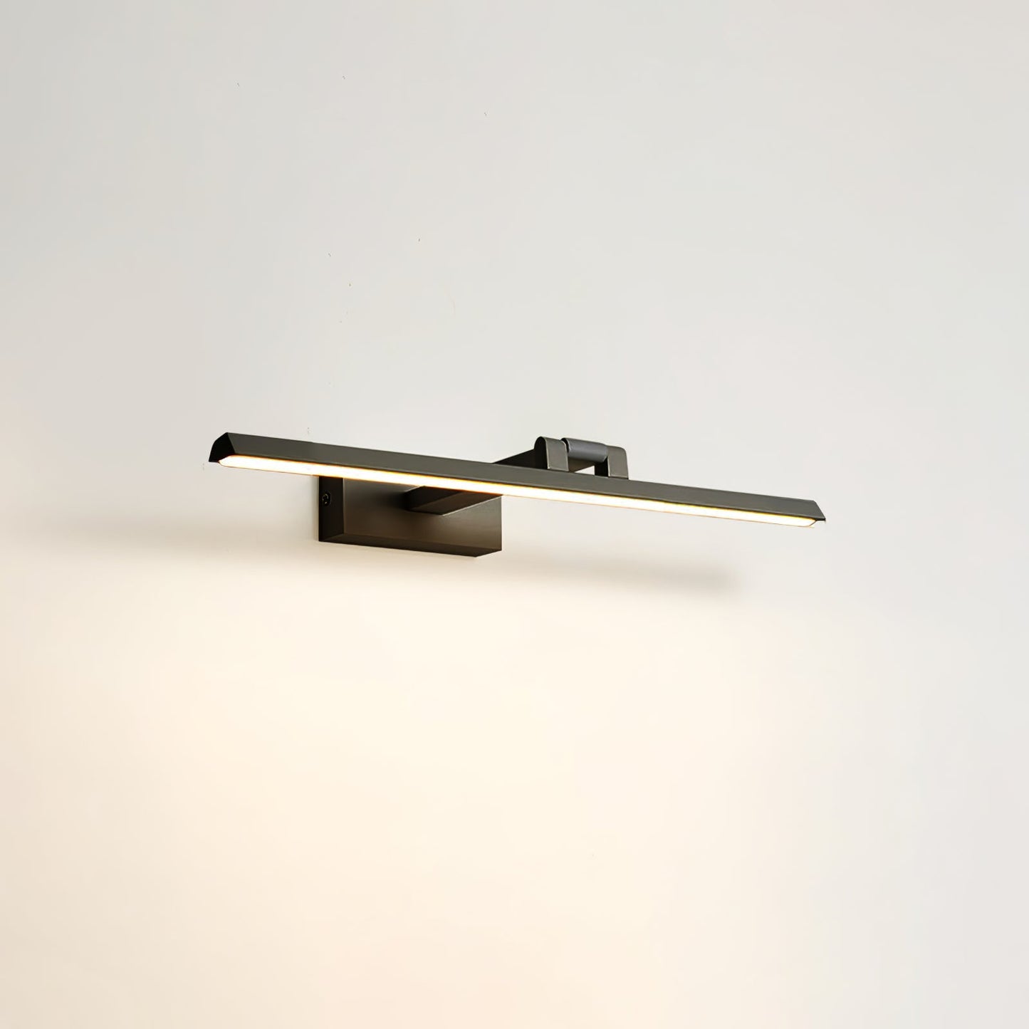 Linear Bathroom Wall Lamp | Aluminum | Black/White