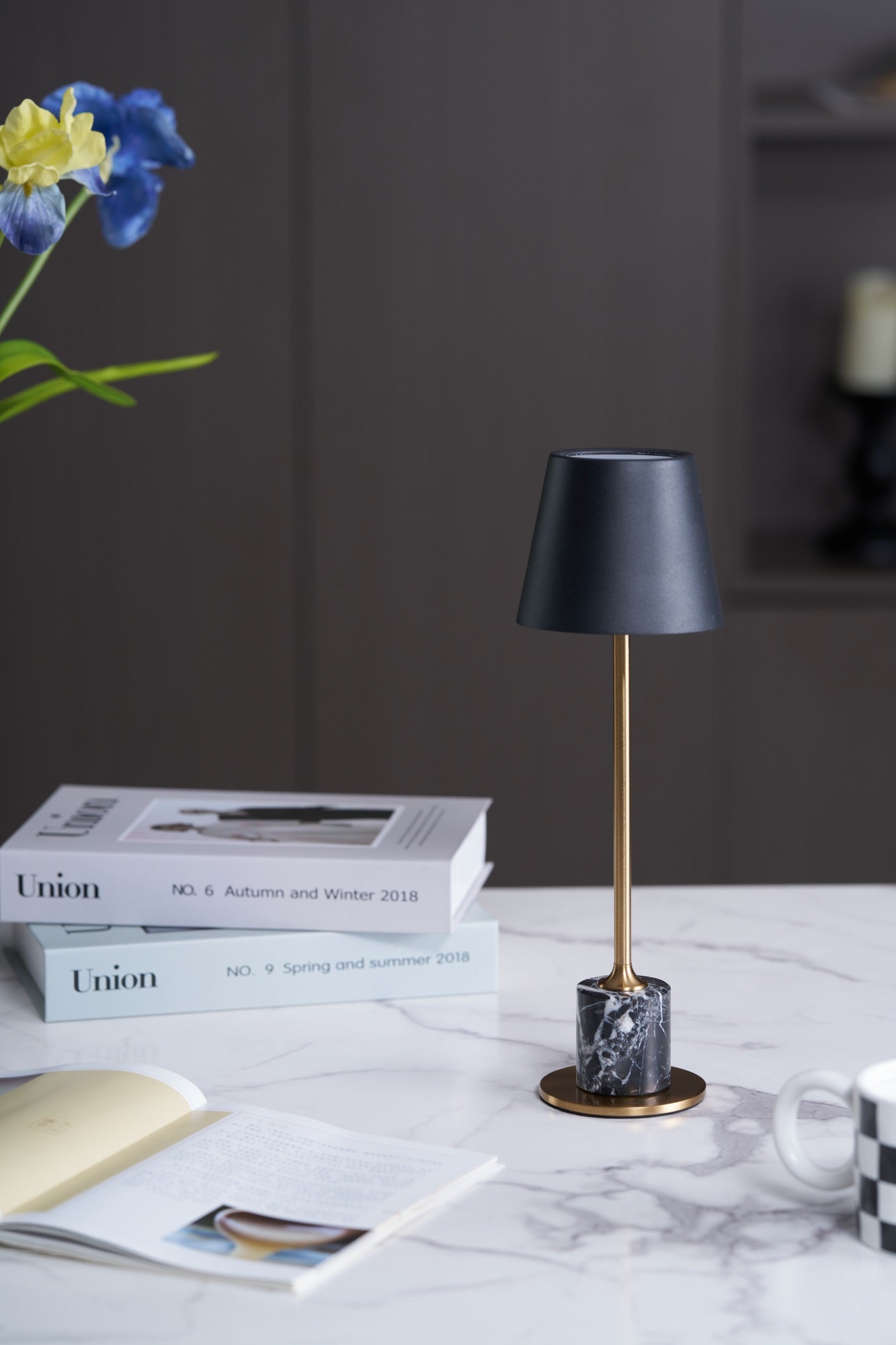 Lirio Mini Table Lamp | Marble Base | Black and Gold