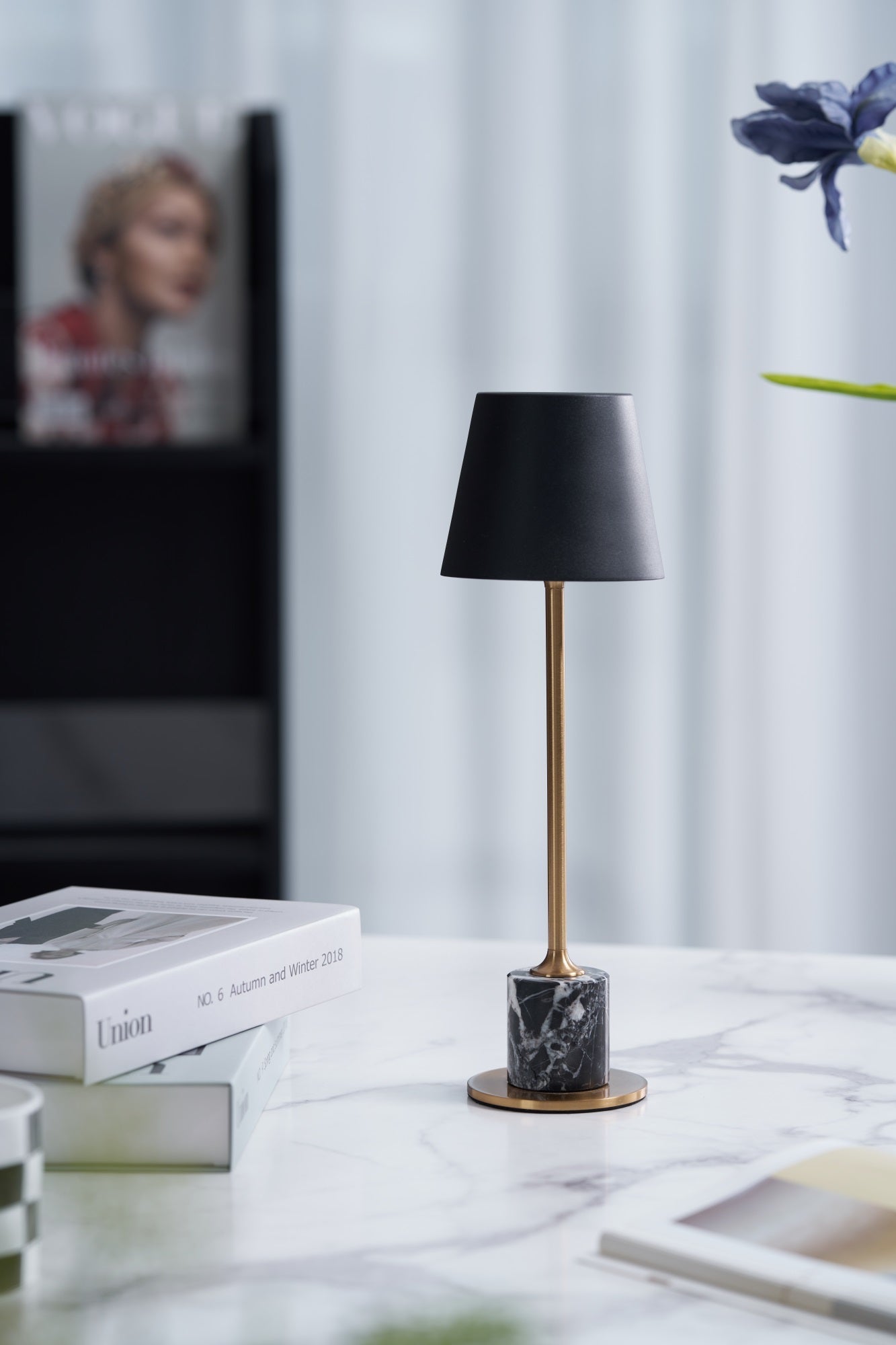 Lirio Mini Table Lamp | Marble Base | Black and Gold