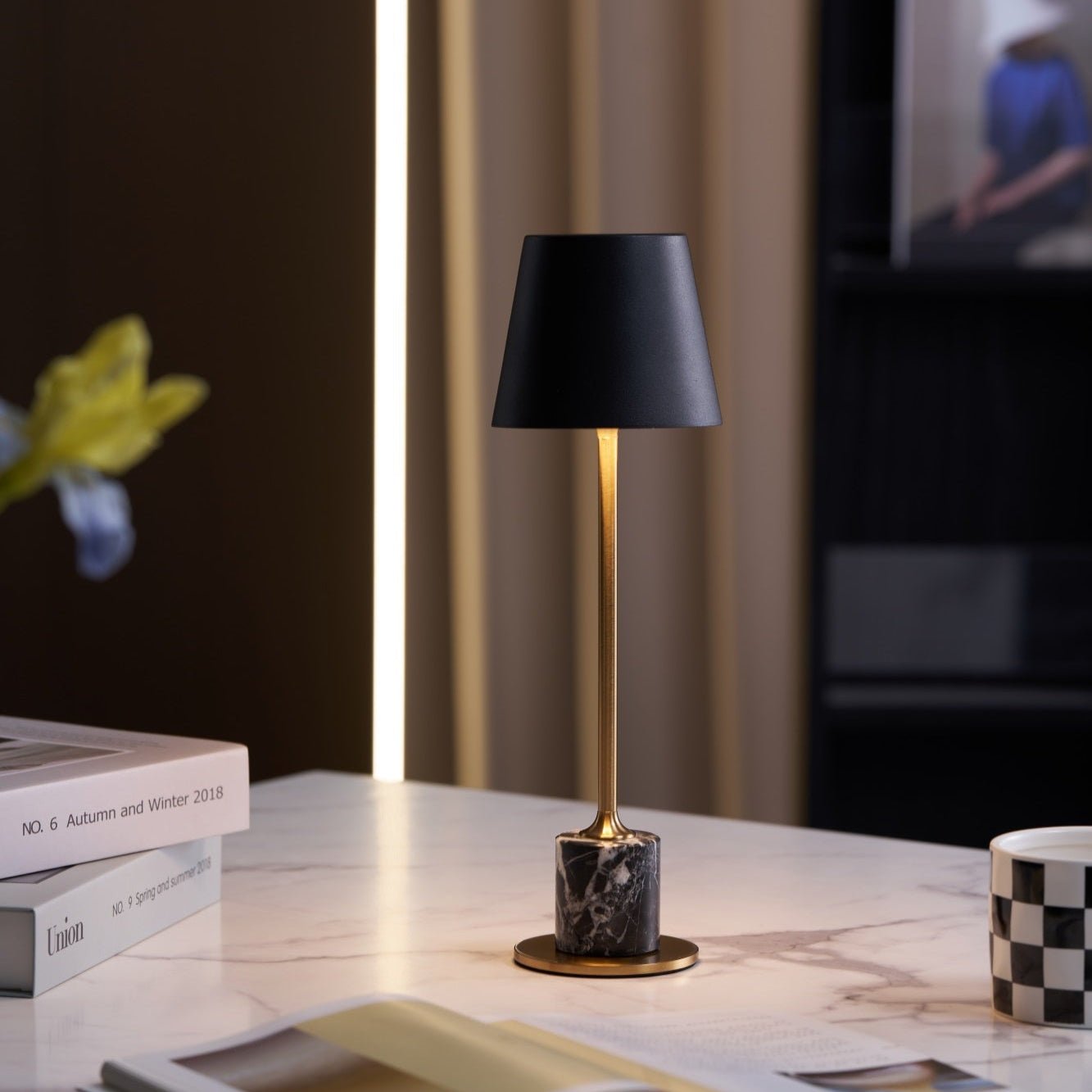 Lirio Mini Table Lamp | Marble Base | Black and Gold
