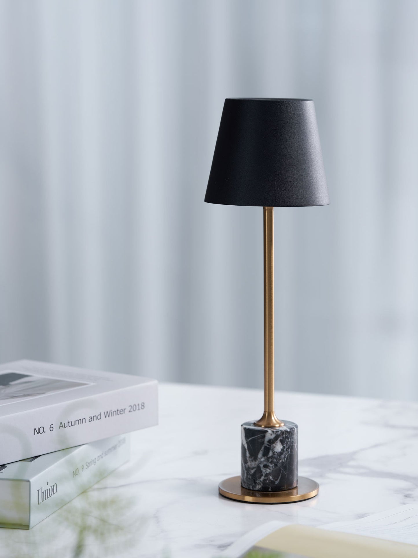 Lirio Mini Table Lamp | Marble Base | Black and Gold