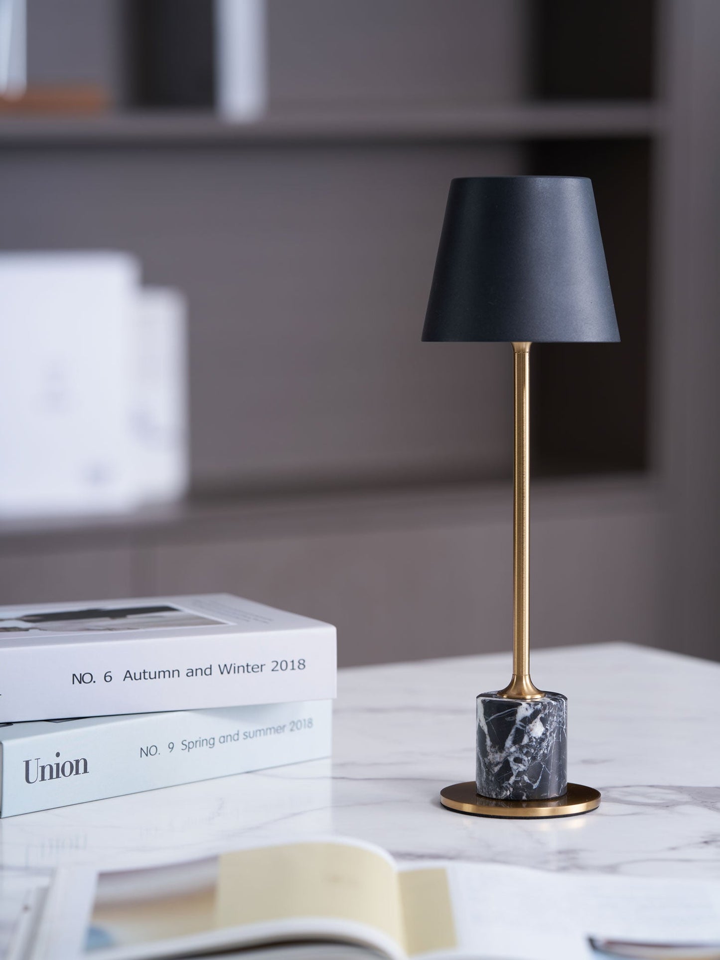 Lirio Mini Table Lamp | Marble Base | Black and Gold