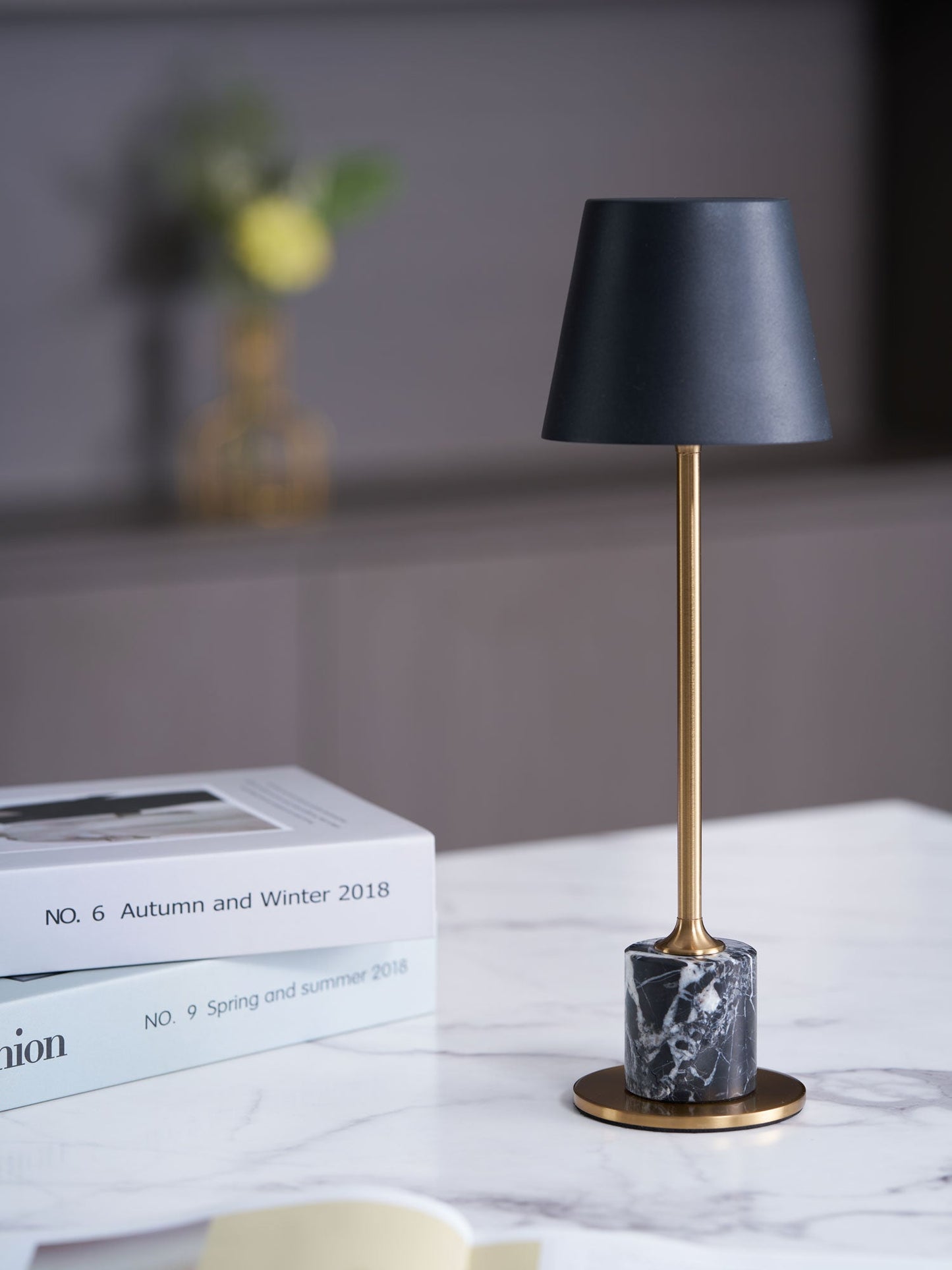 Lirio Mini Table Lamp | Marble Base | Black and Gold