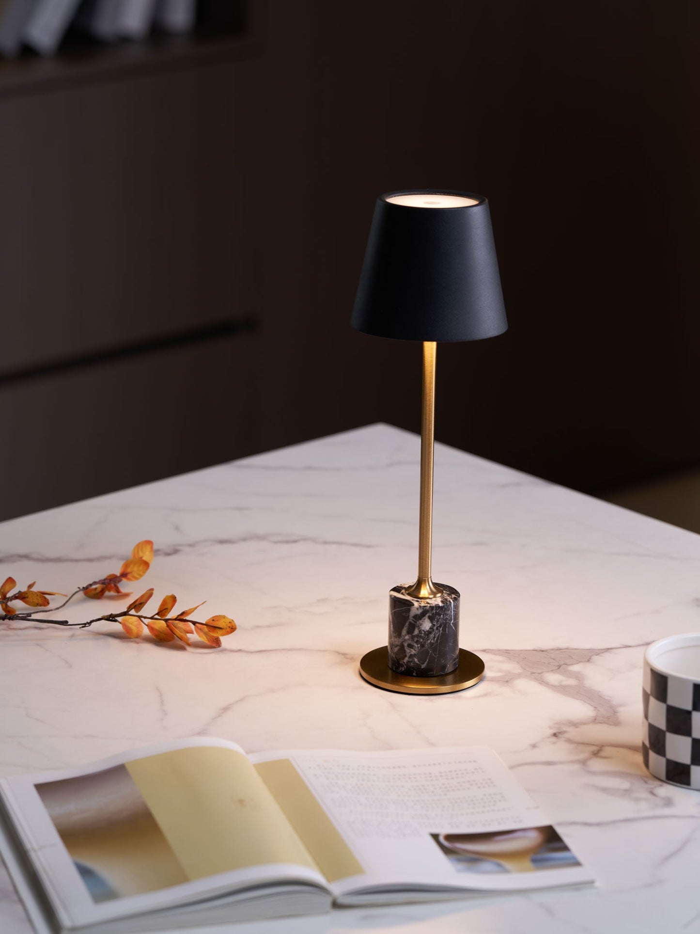 Lirio Mini Table Lamp | Marble Base | Black and Gold
