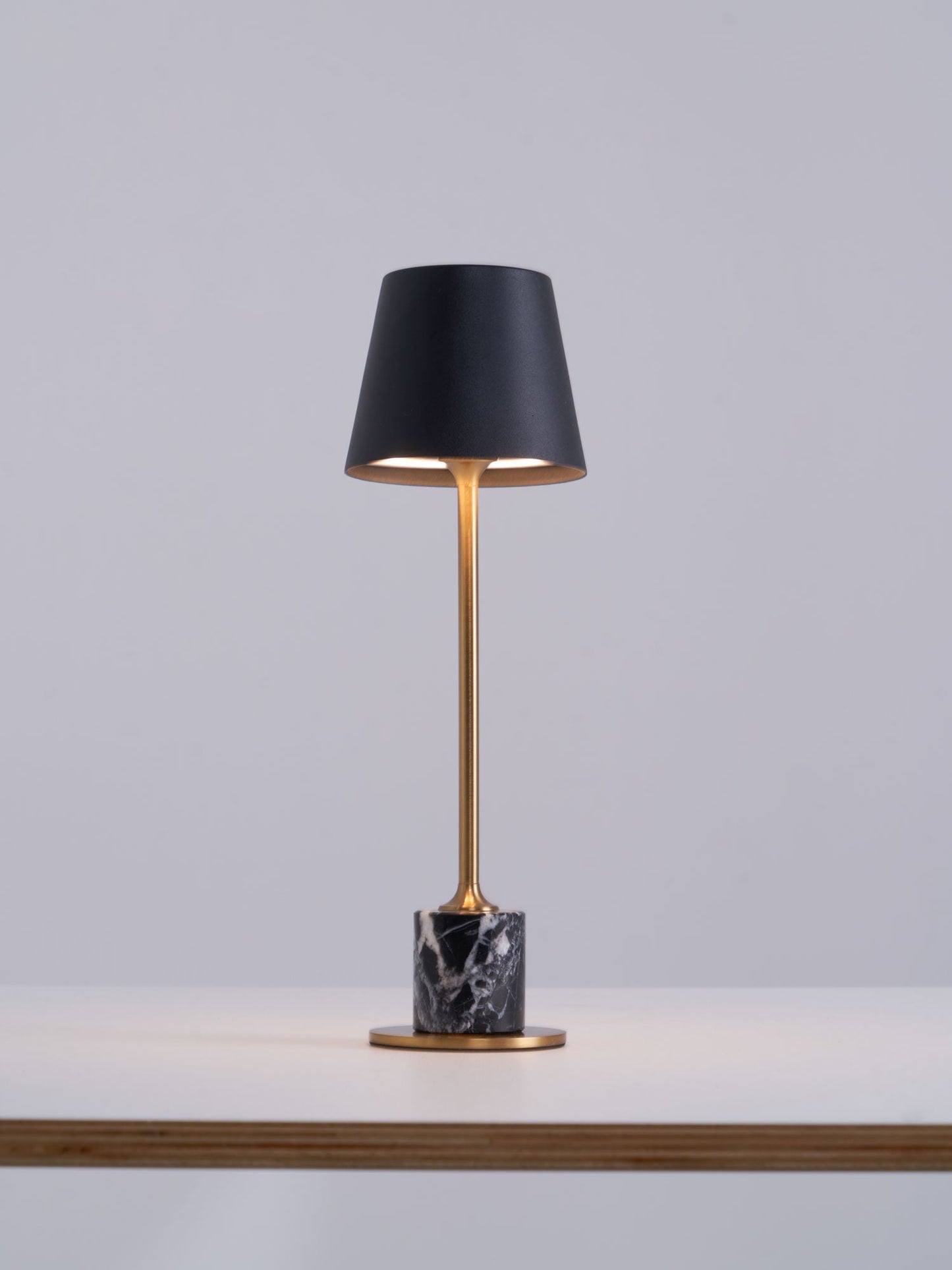 Lirio Mini Table Lamp | Marble Base | Black and Gold