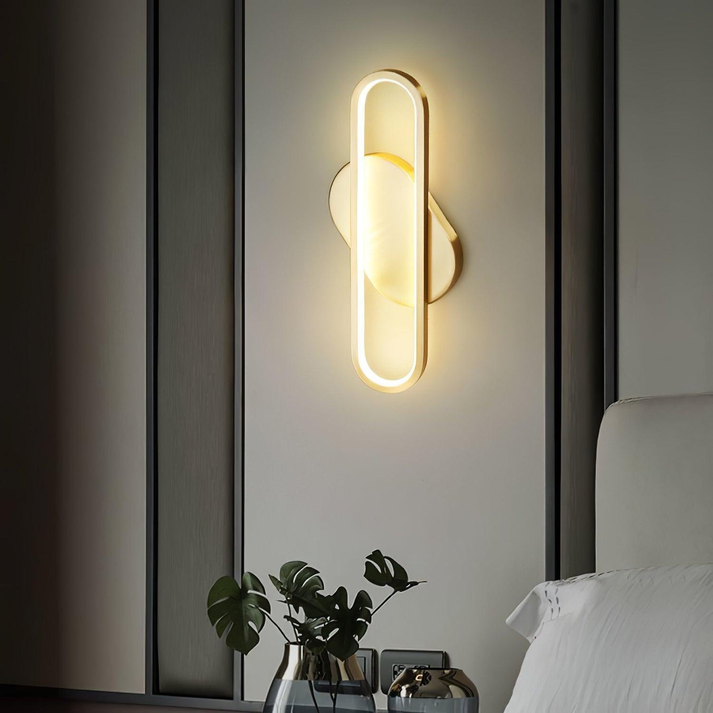 Long Ova Wall Lamp | Brass & Silicone | White