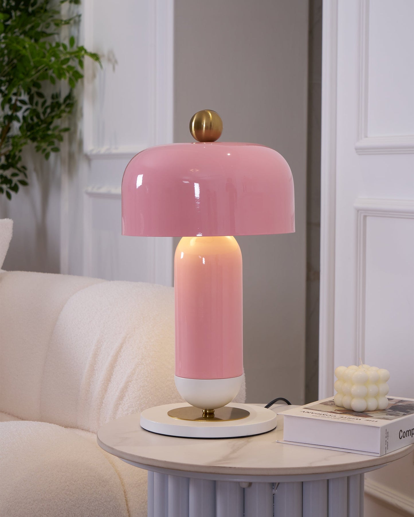 Lulu Table Lamp | Metal | White, Gold, Pink