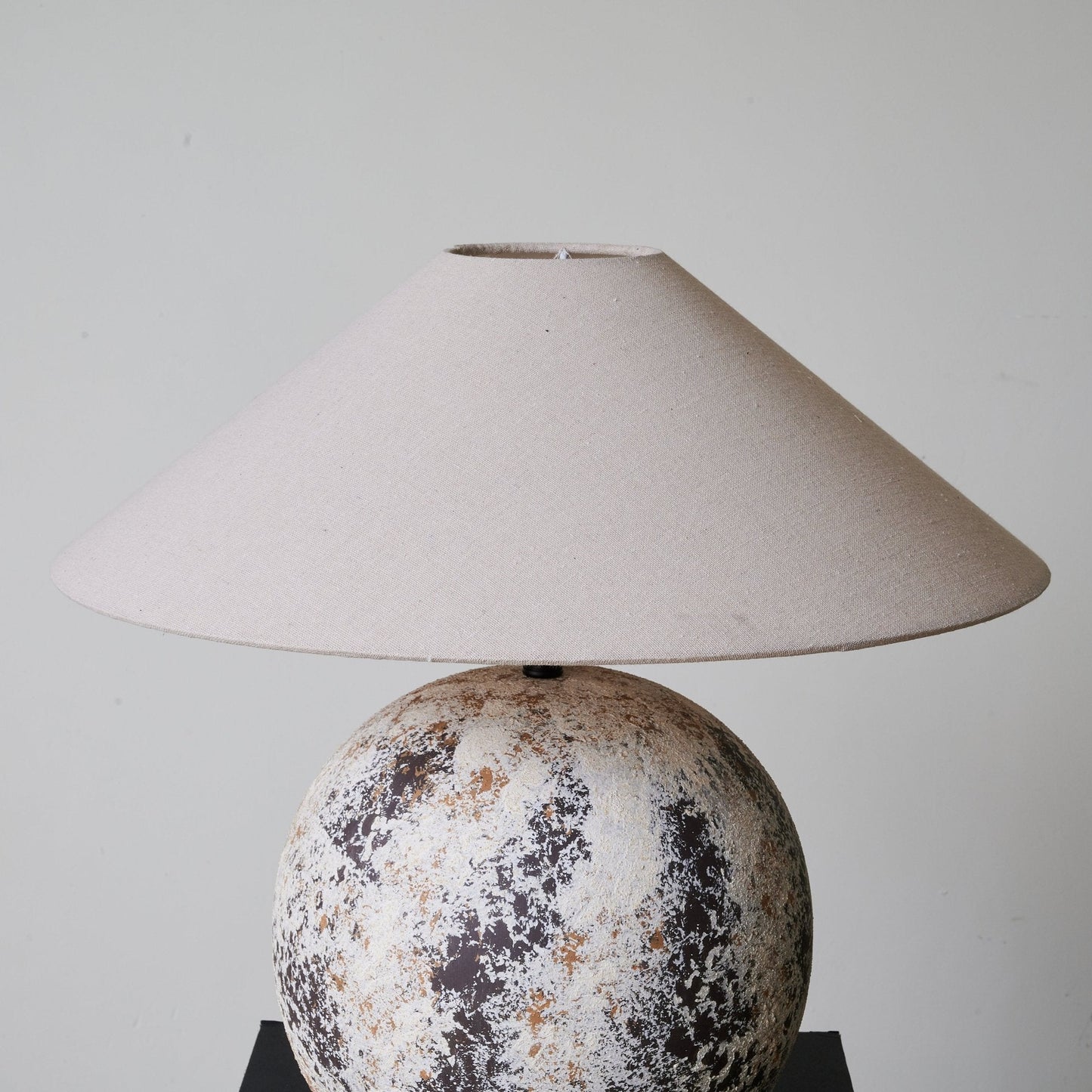 Luna Terra Table Lamp | Ceramic Base | Black and White