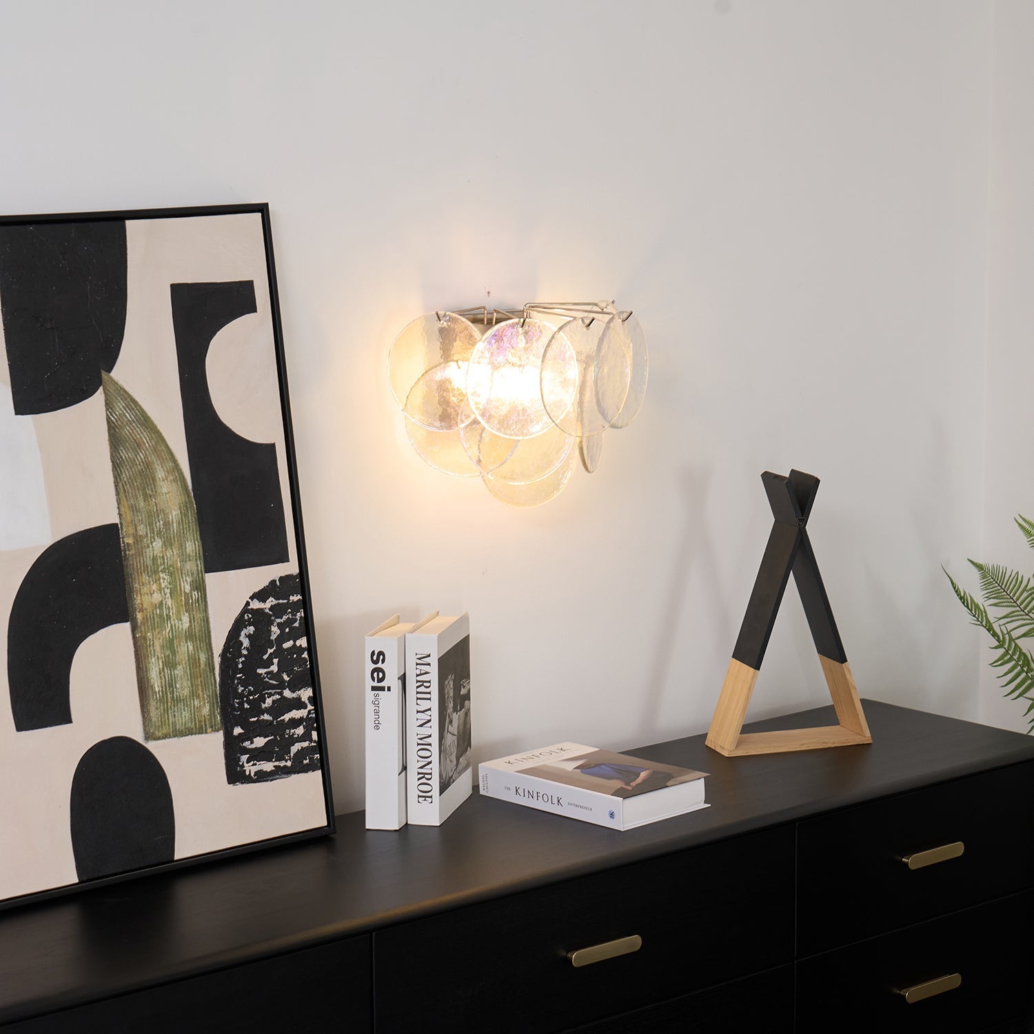 Lunaria Disc Wall Lamp | Handcrafted Murano Glass | Nickel Frame