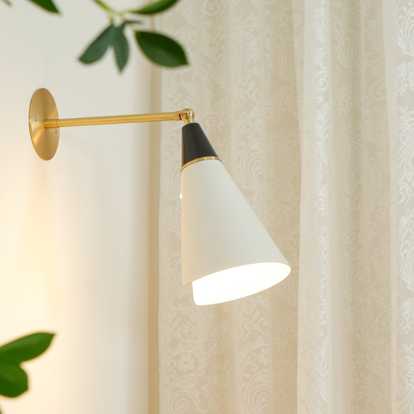 Petite Magari Wall Lamp | Handcrafted Metal & Glass | White & Black