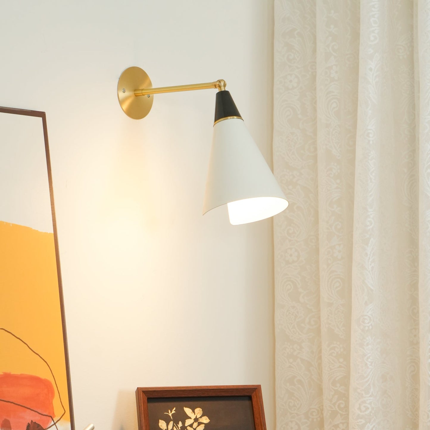 Petite Magari Wall Lamp | Handcrafted Metal & Glass | White & Black