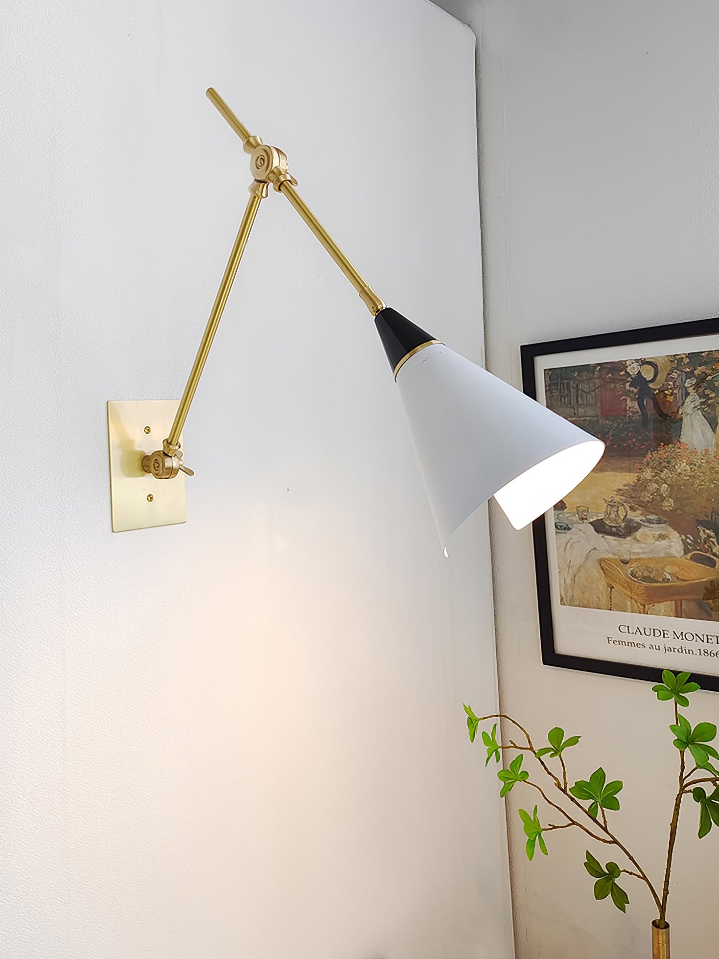 Magari Wall Lamp | Adjustable Metal & Glass Design | White, Black, Brass