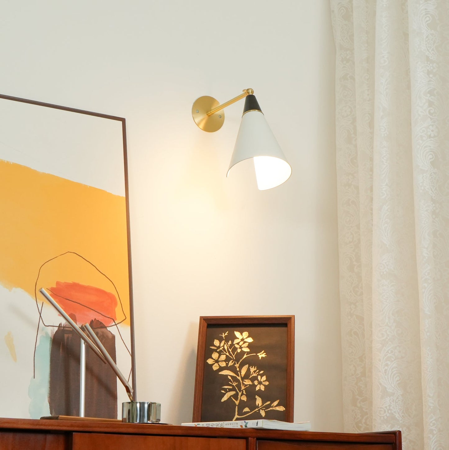 Petite Magari Wall Lamp | Handcrafted Metal & Glass | White & Black