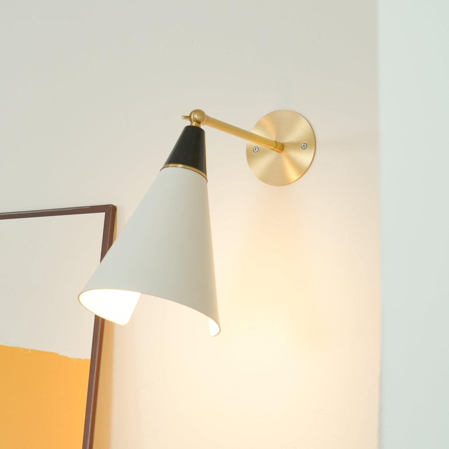 Petite Magari Wall Lamp | Handcrafted Metal & Glass | White & Black