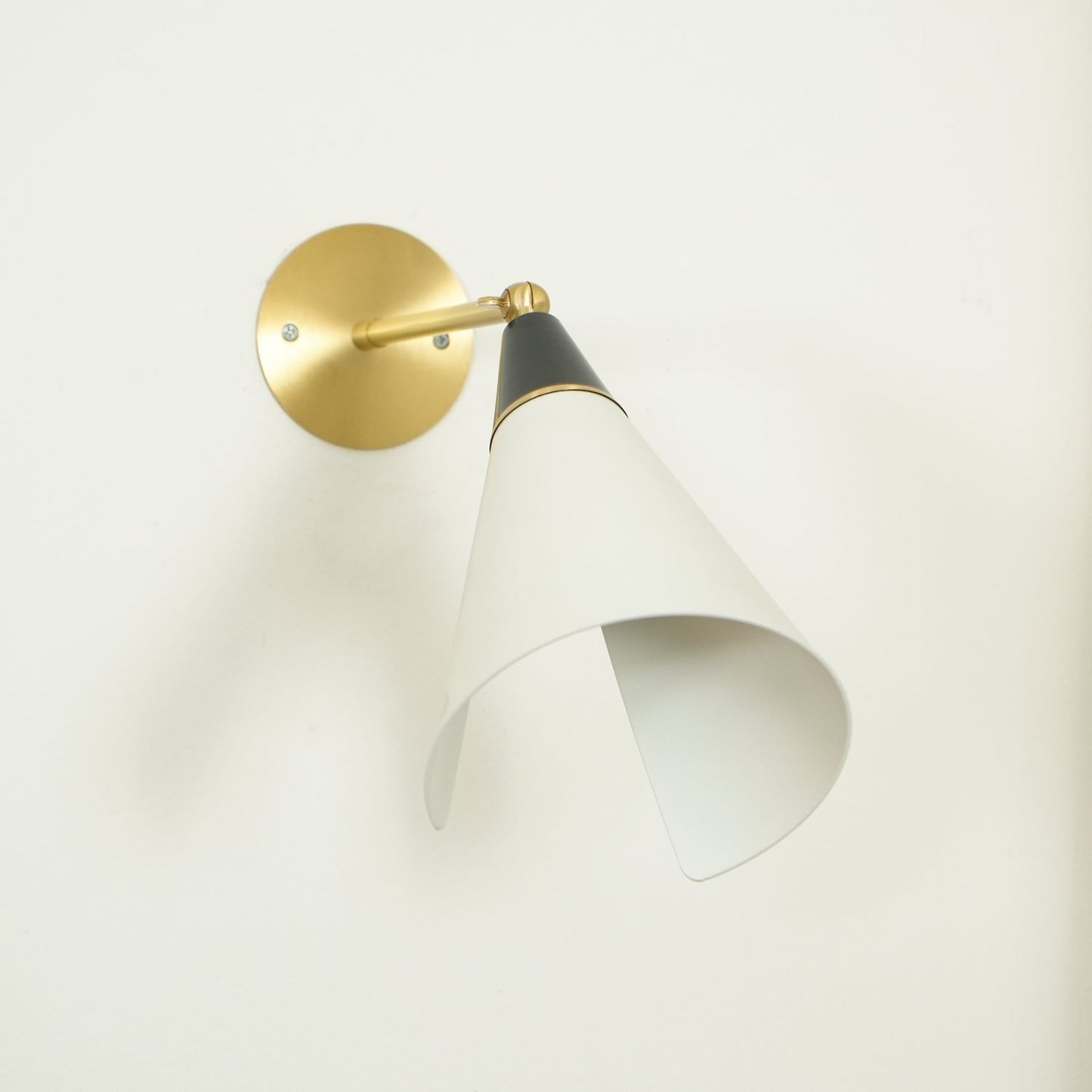 Petite Magari Wall Lamp | Handcrafted Metal & Glass | White & Black