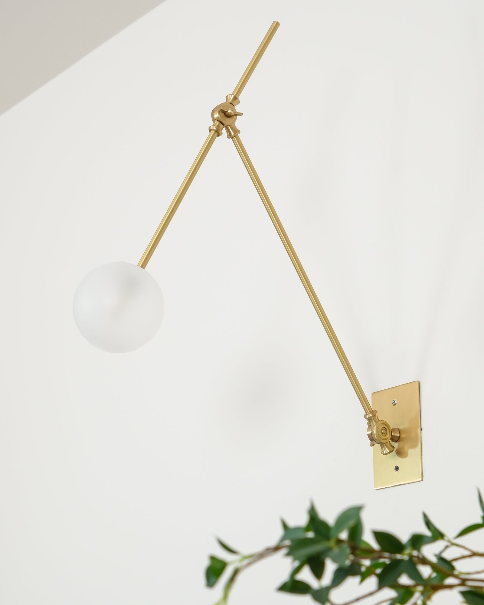 Auguri Wall Lamp | Adjustable Articulating Joint | White, Brass