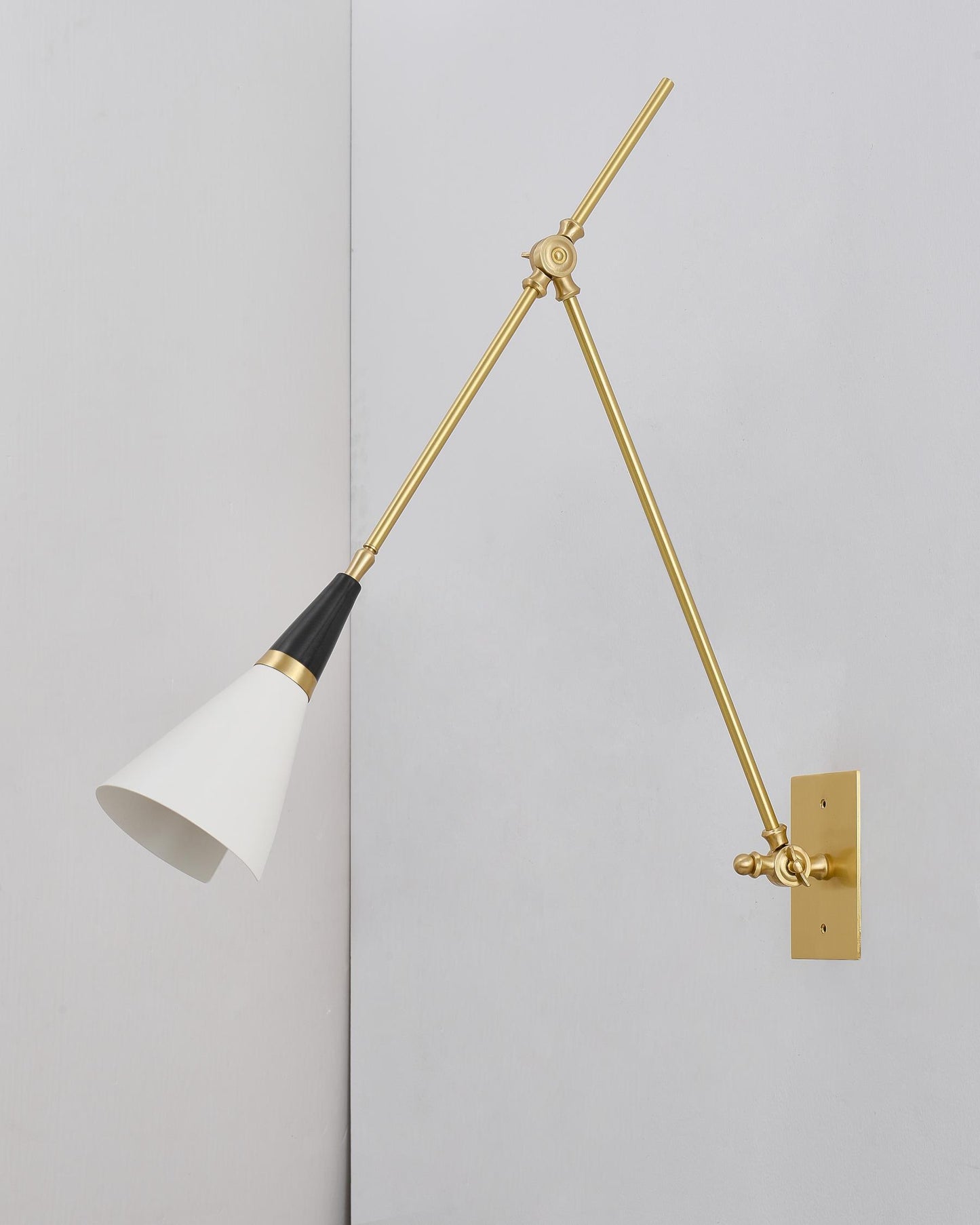 Magari Wall Lamp | Adjustable Metal & Glass Design | White, Black, Brass