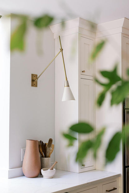 Magari Wall Lamp | Adjustable Metal & Glass Design | White, Black, Brass
