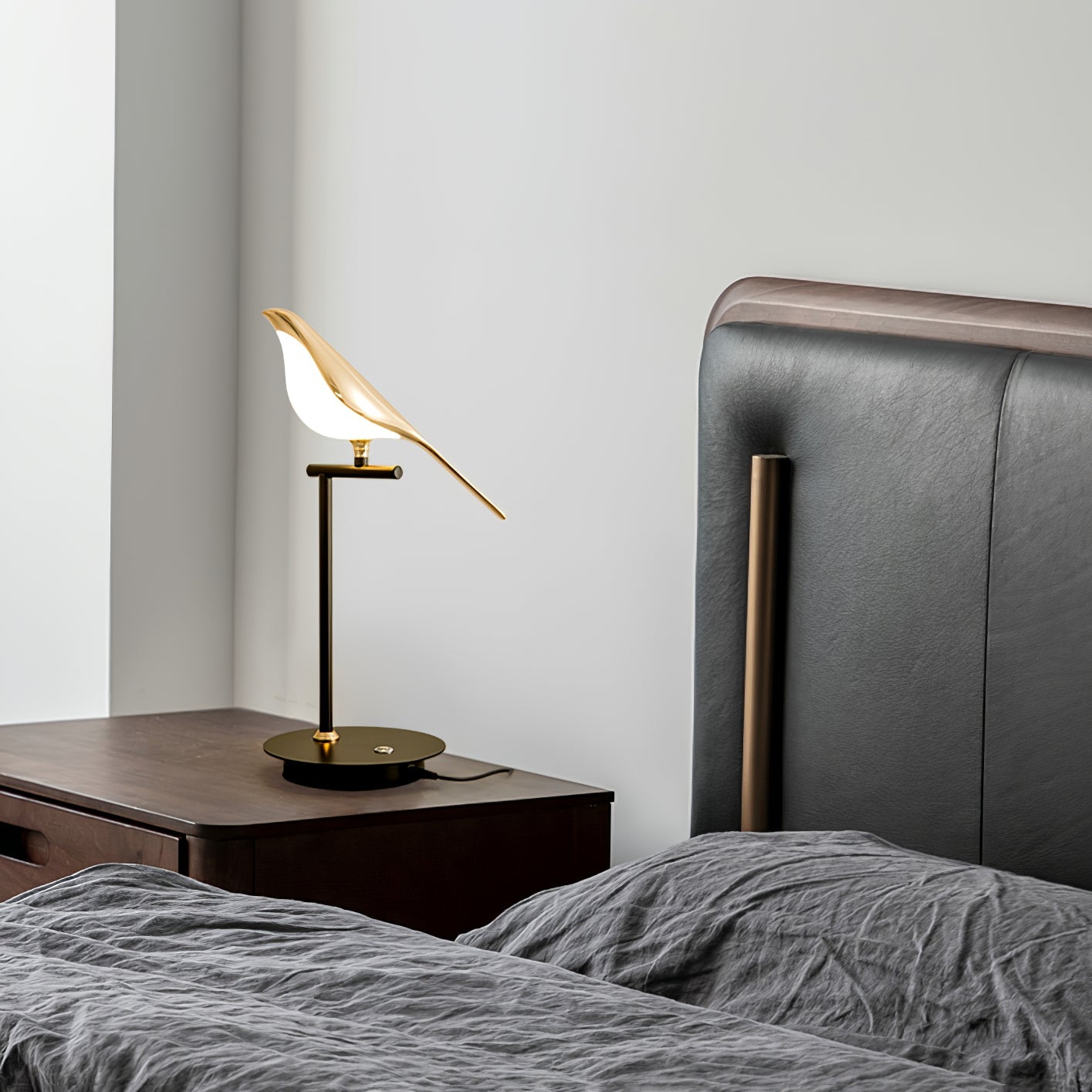 Magpie Perch Table Lamp | Metal, Acrylic, Iron | Black, Gold, White