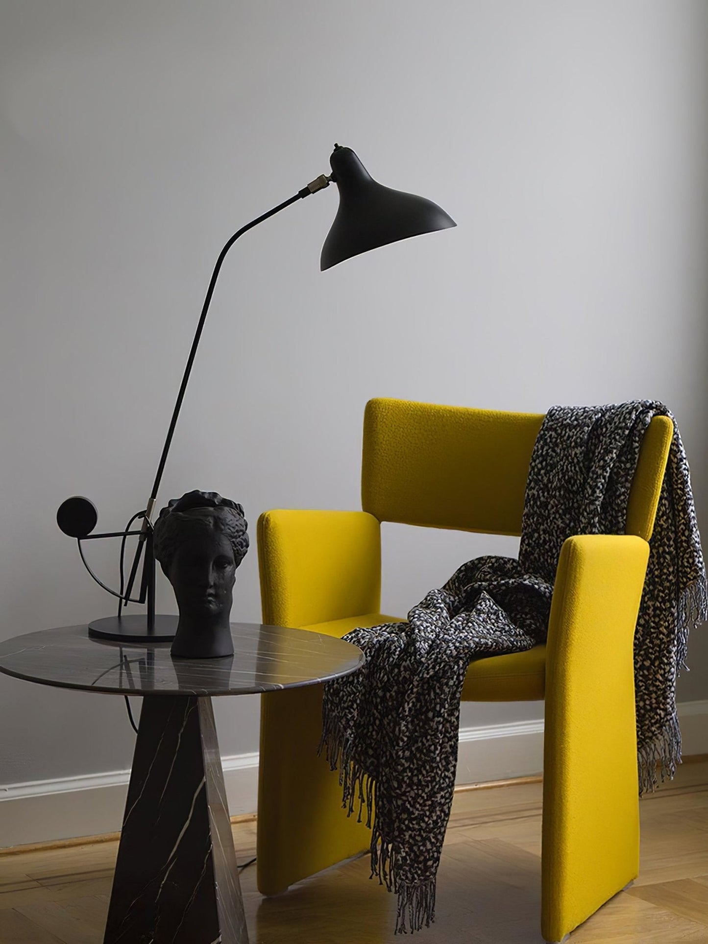 Oculus Table Lamp | Matte Black Metal | Adjustable Design