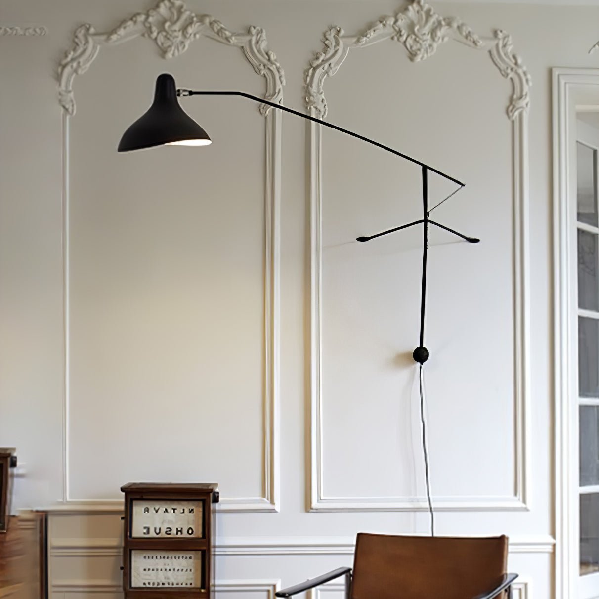 Mantis Arm Wall Lamp | Iron | Black