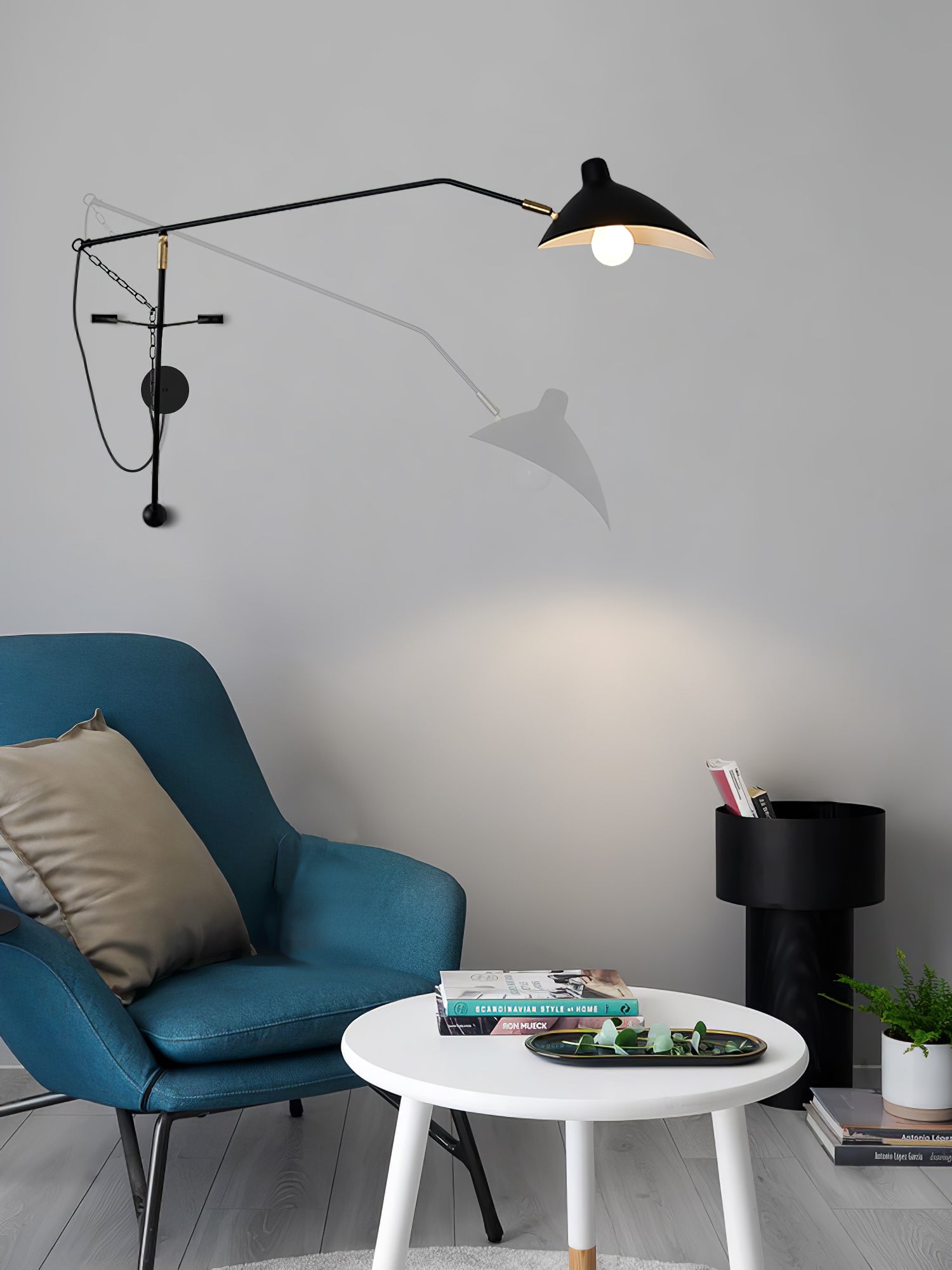 Mantis Arm Wall Lamp | Iron | Black