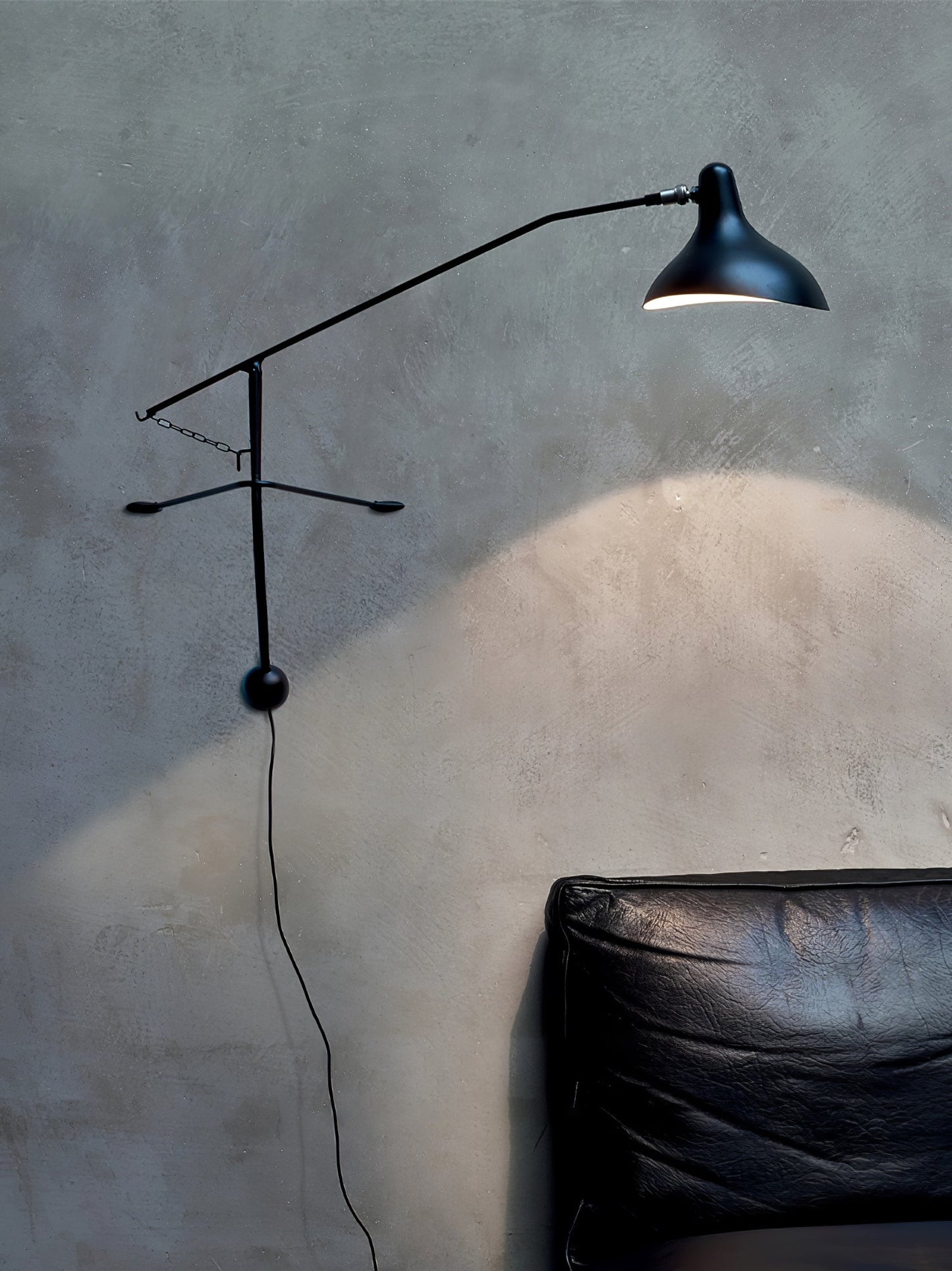 Mantis Arm Wall Lamp | Iron | Black