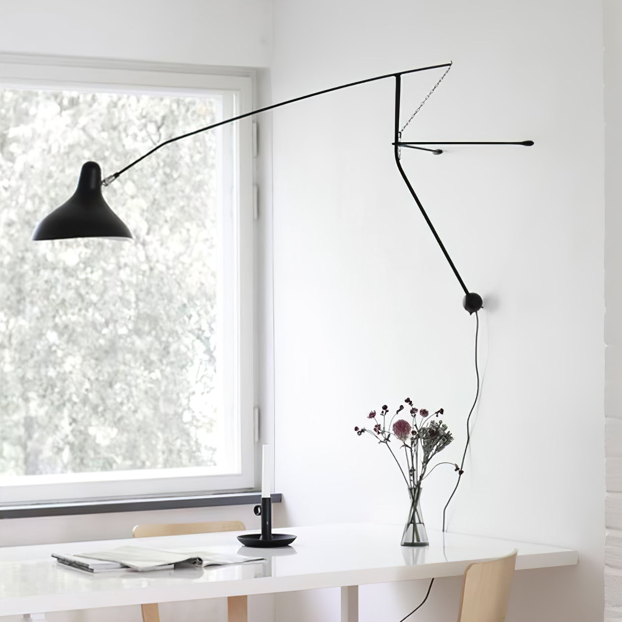 Mantis Arm Wall Lamp | Iron | Black