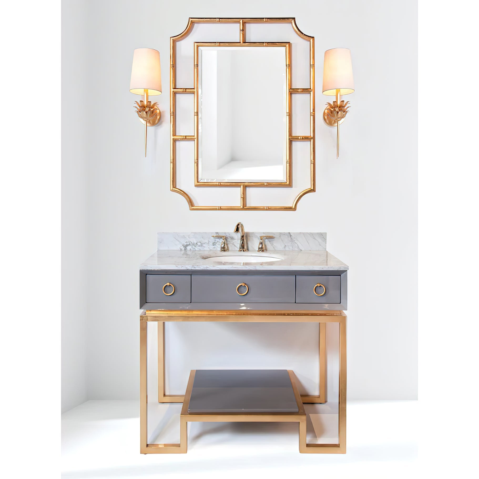 Maren Wall Lamp | Brass Flower Design | Retro Style
