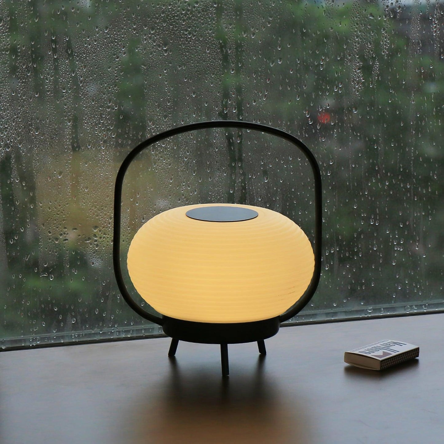 Masker Portable Table Light | Metal & PE | Black, Red