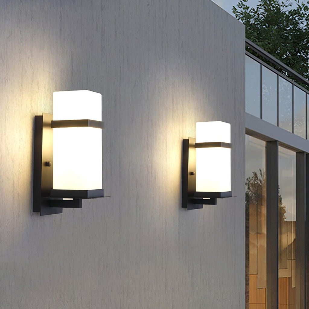 Mcdade Wall Light | Metal & Glass | Black & White