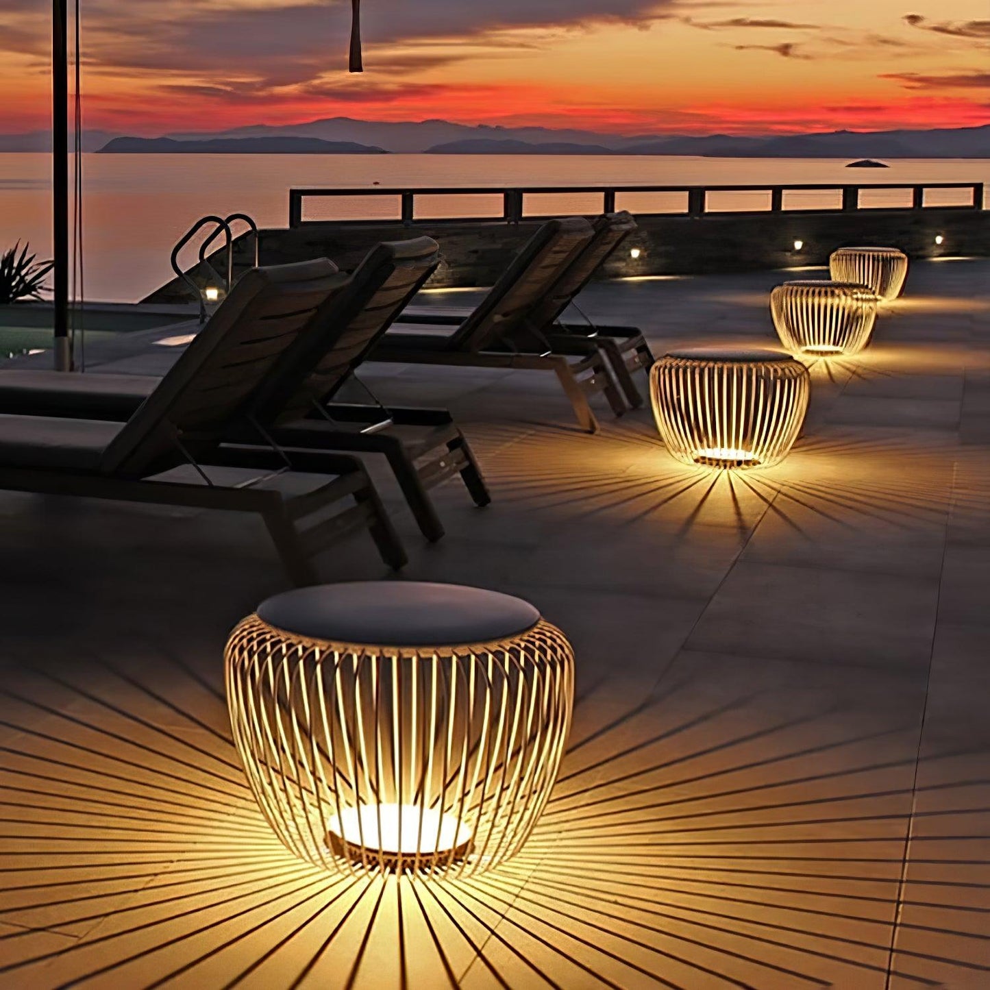 Meridiano Garden Table Light | Steel Rod Structure | Black