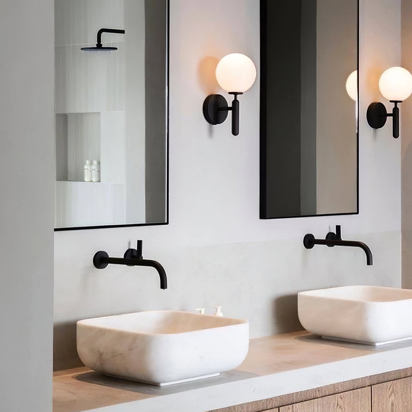 Scandiluxe Wall Light Set | Mouth-Blown Glass & Brass | Gold & Clear | 2-Piece Set