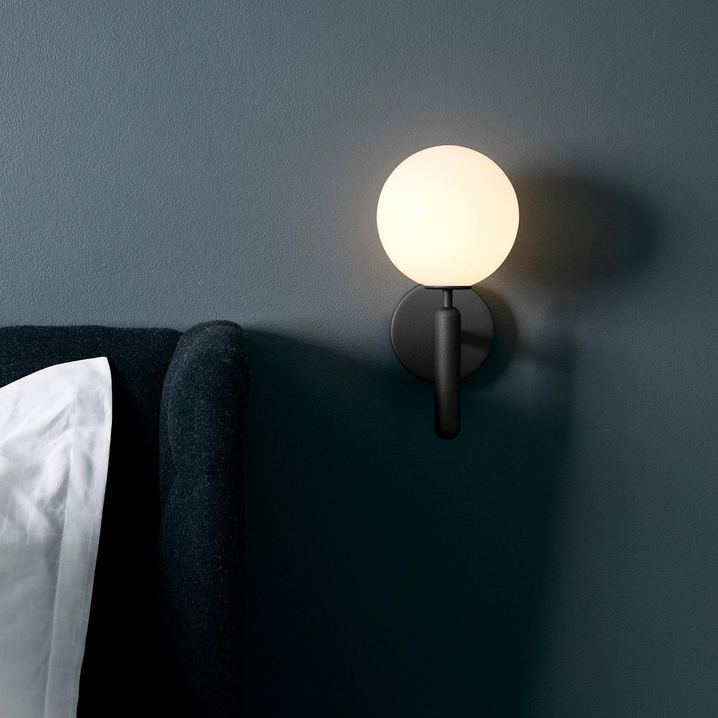 Nordica Wall Lamp | Brass & Glass | Clear & White Shades