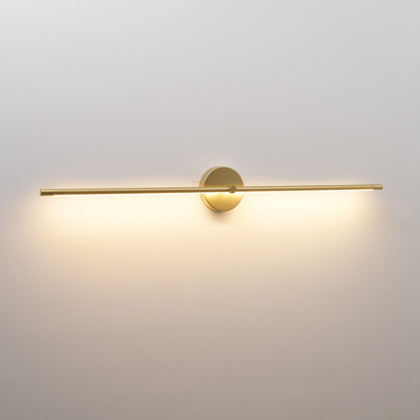 Minimalist Wall Lamp | LED | Black or Gold