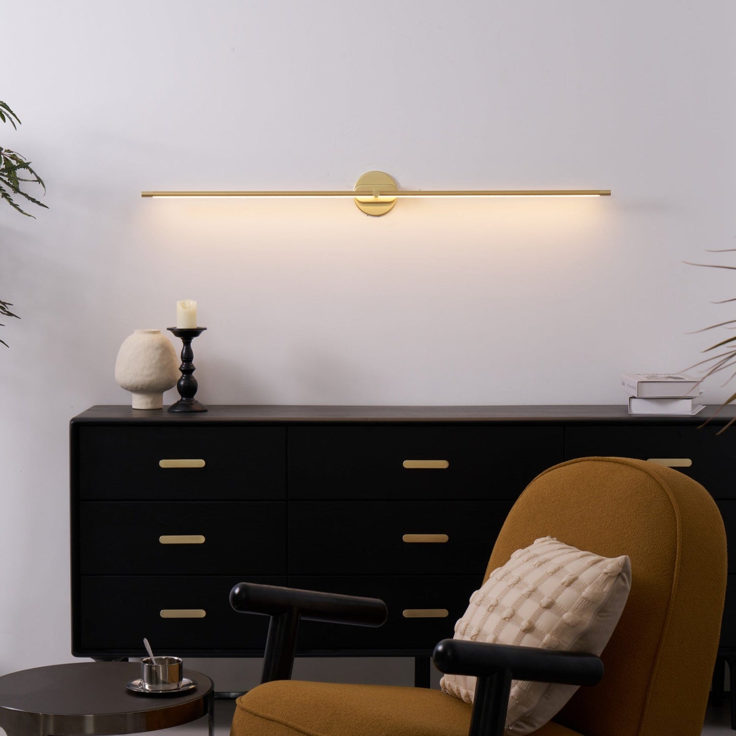 Minimalist Linear Wall Lamp | Premium Metal with Integrated LED | Available in Black or Gold