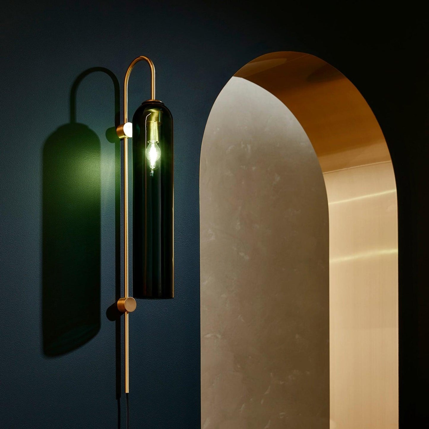 Glass Wall Lamp | Mouth-Blown Glass | Black or Gold Finish