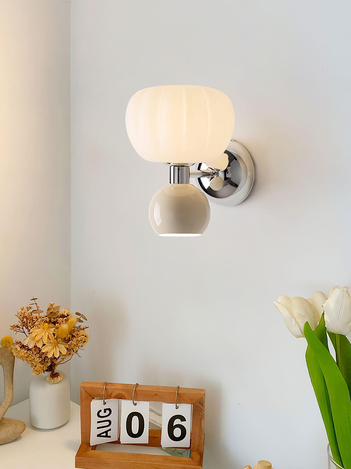 Moderno Cream Sconce | Metal, Plastic | Chrome