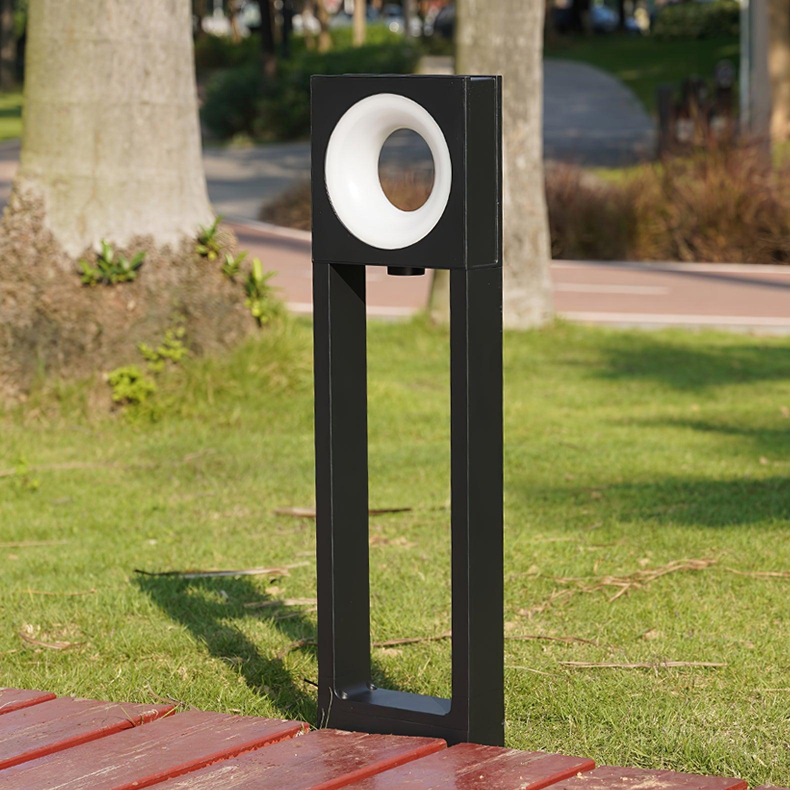 Molde Garden Outdoor Light | Aluminum & Acrylic | Black/White
