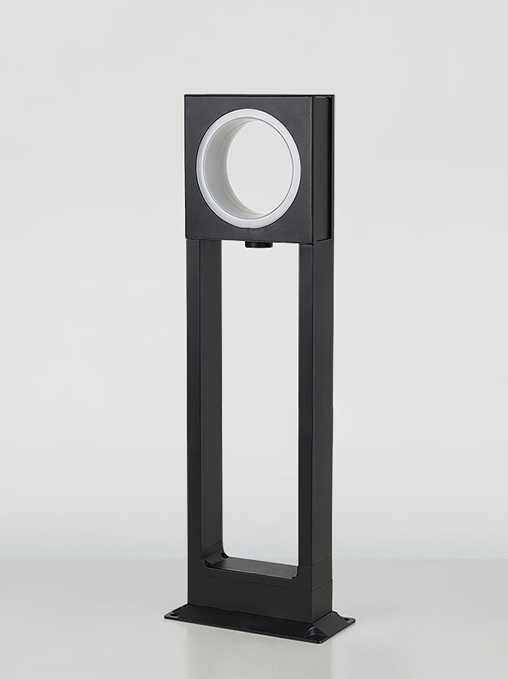 Molde Garden Outdoor Light | Aluminum & Acrylic | Black/White