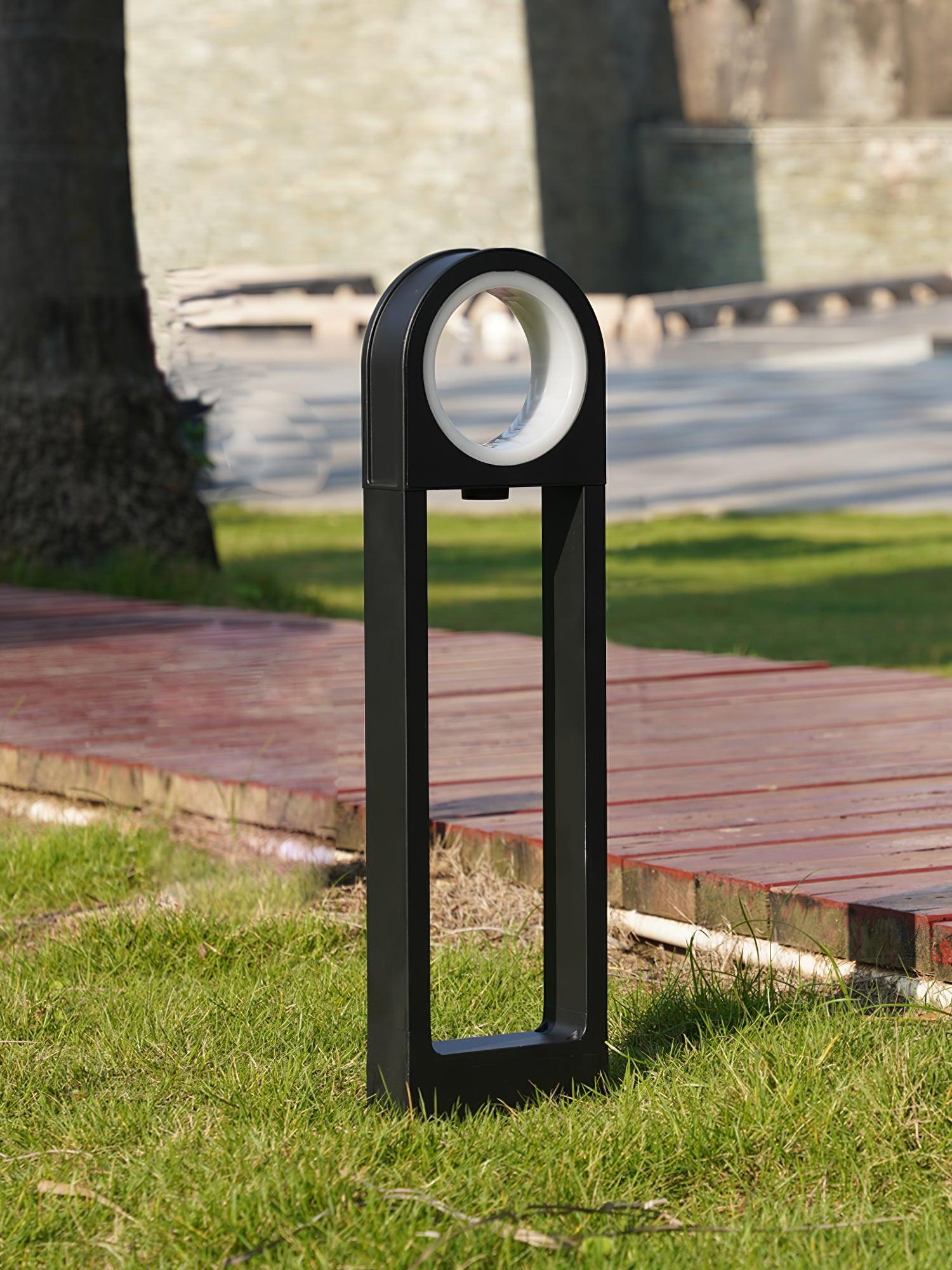 Molde Garden Outdoor Light | Aluminum & Acrylic | Black/White