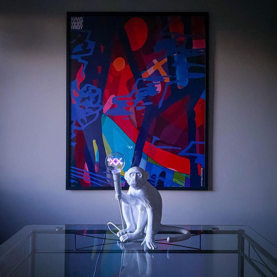 Monkey Table Lamp | Resin & Metal | Black or White