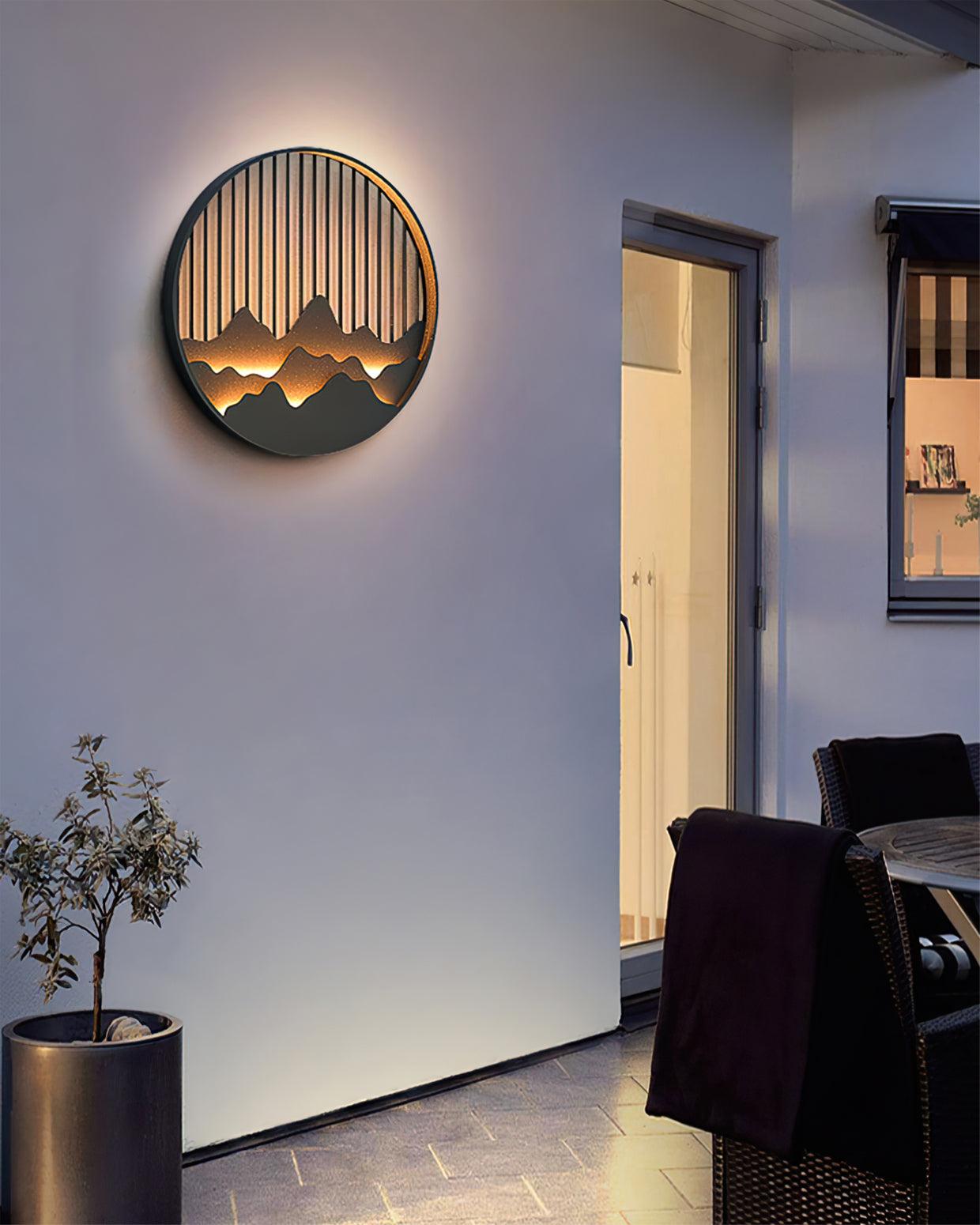 Mountain Outdoor Wall Lamp | Stainless Steel | Black